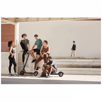 Xiaomi Električni Romobil, 8.5" točkovi, 25 km/h, Domet do 45 km - Mi Electric Scooter Pro2